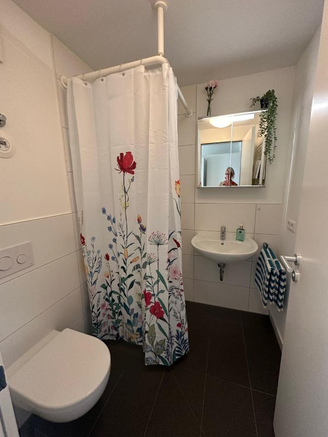 Komfortables, Barrierefreies Appartement Mit Sonnigem Balkon In Der Naehe Von Flughafen Und Messe 30 Leinfelden-Echterdingen Esterno foto